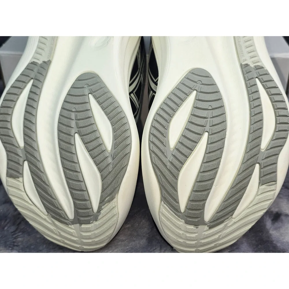 NWOT GEL-Nimbus 27 Black/Lake Grey Running Shoes Women 7 1012B753